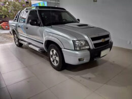 Chevrolet S10 2.4 Executive 8V Prata 2011